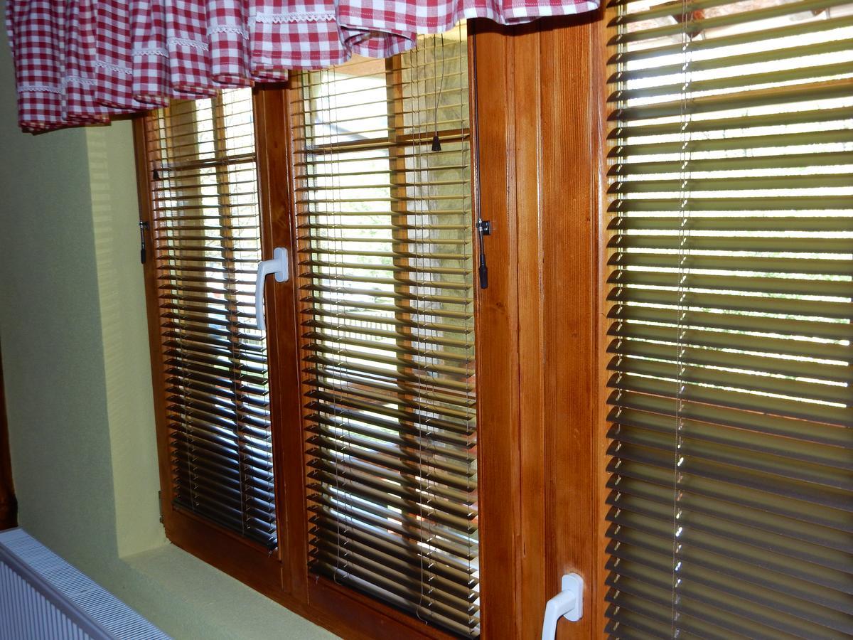 Apartments Izvor Lisine Strmosten Экстерьер фото