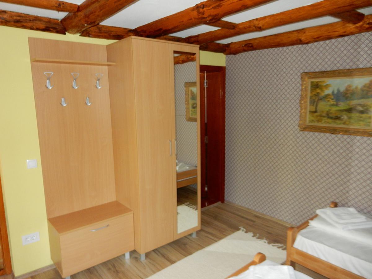 Apartments Izvor Lisine Strmosten Экстерьер фото